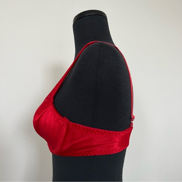 VTG Chilipepper Lingerie Sexy Red Velvet Bra, 36B - Picture 3 of 9